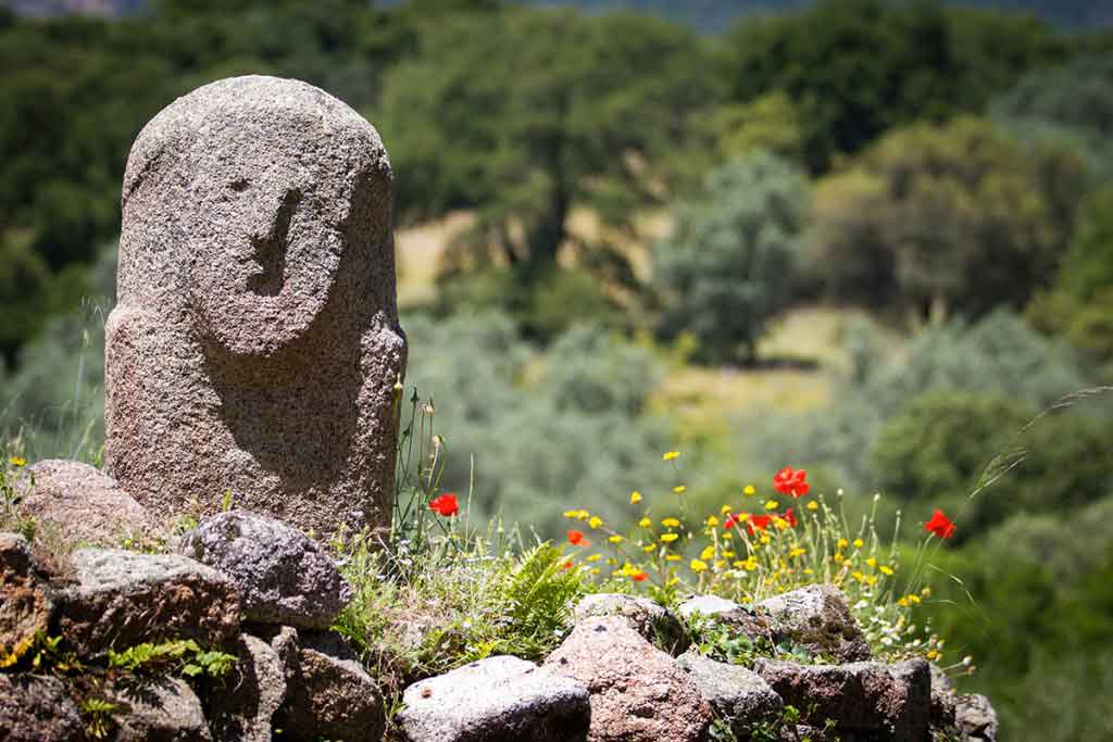 Campeggio L'Esplanade: statua Menhir Filitosa - Campeggio di Propriano