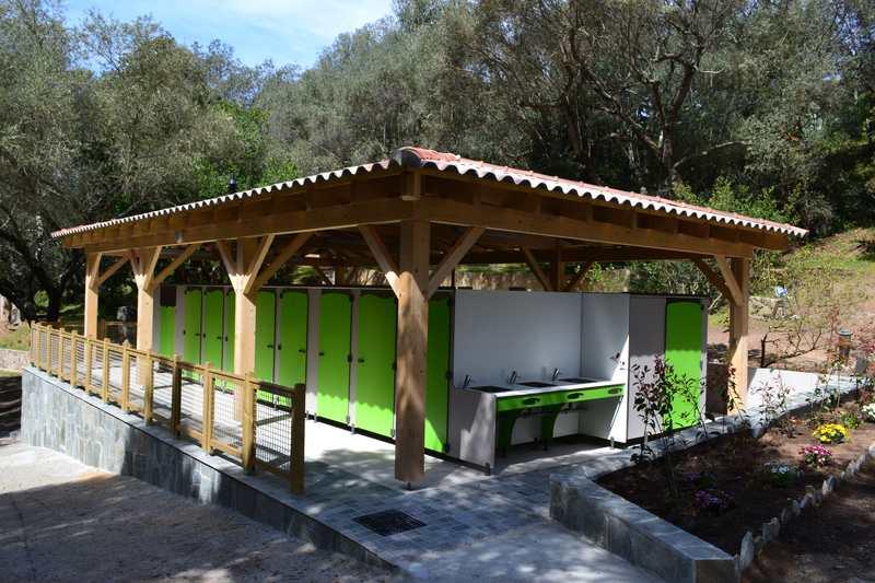 Camping L'esplanade : Groen sanitair