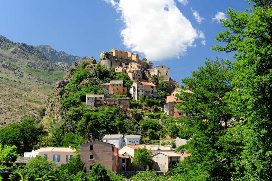 Village de Corte en Corse - Visiter la Corse - Camping l'Esplanade